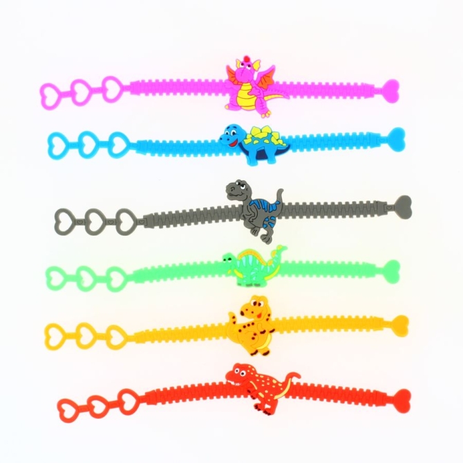 1 pulsera de dinosaurio. 