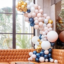 Kit de Arco de Globos Luxe 200 - Dorado Metlico / Desnudo / Azul Marino / Blanco. n1